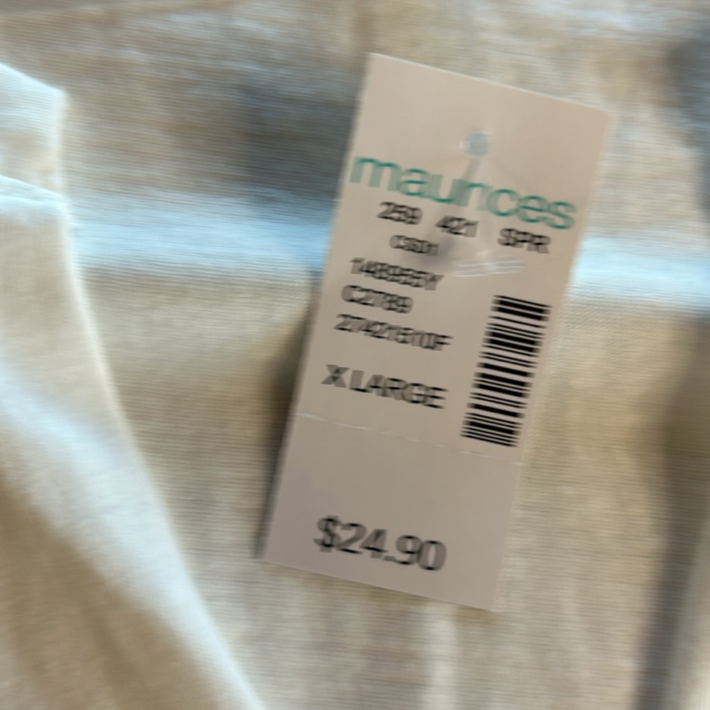 NWT Maurices “Market Fresh Flowers” Graphic Short Sleeve Tee. Size XL - Picture 8 of 14